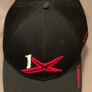 Bauer vapor SnapBack hat